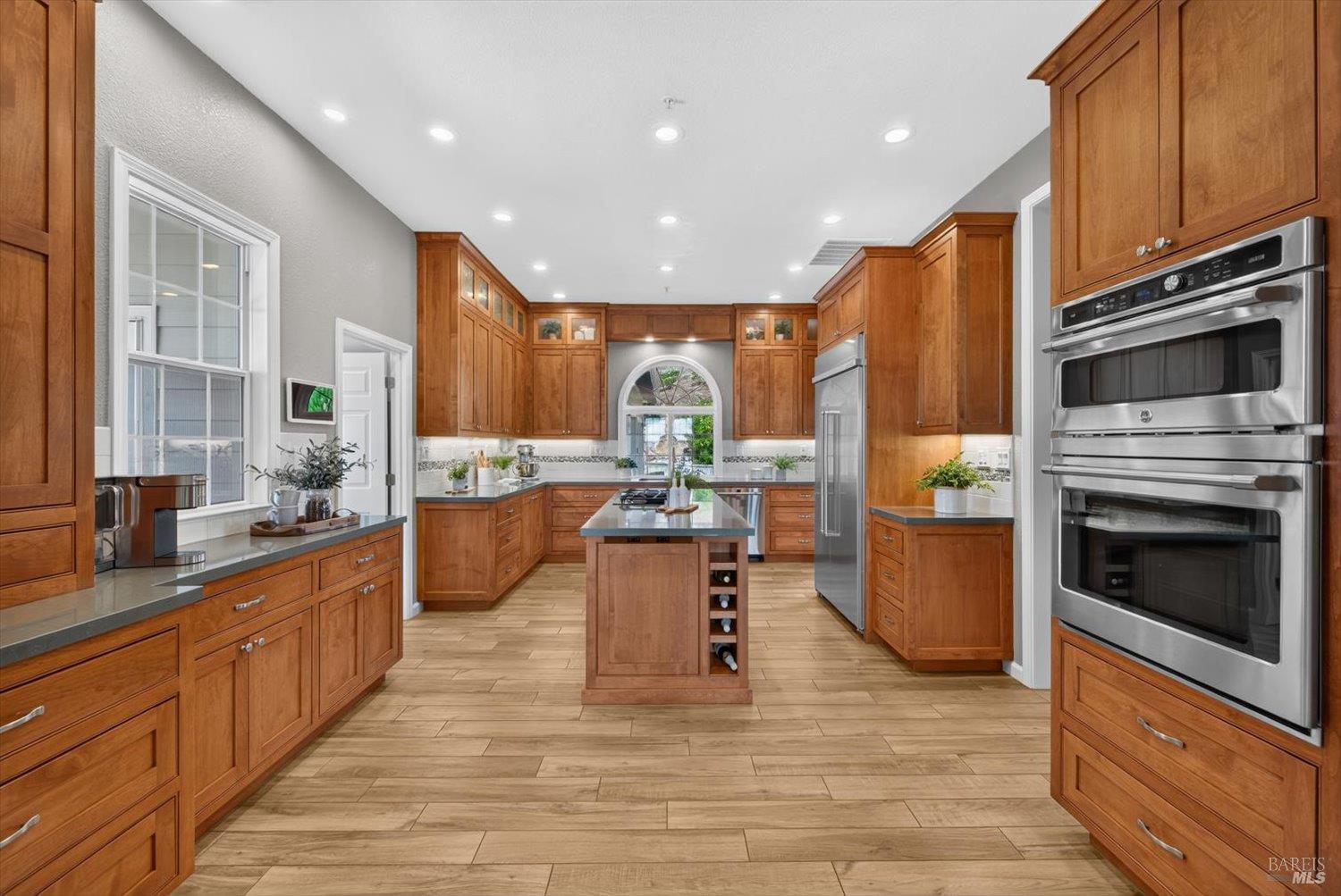 3928 Sierra Vista Drive