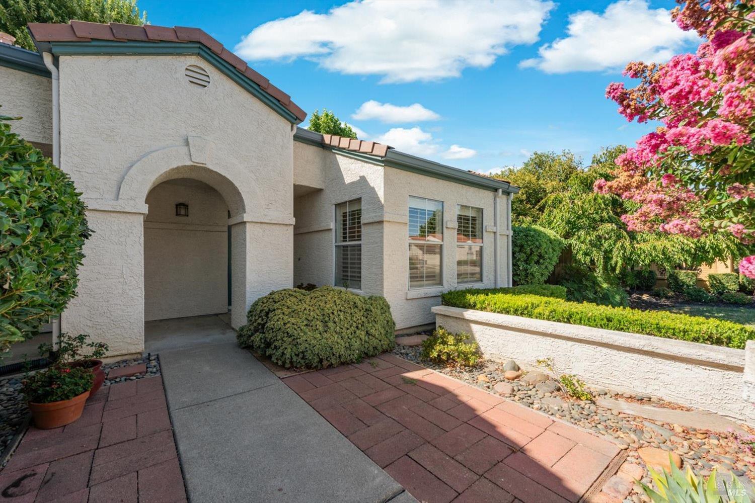 712 Ashford Court