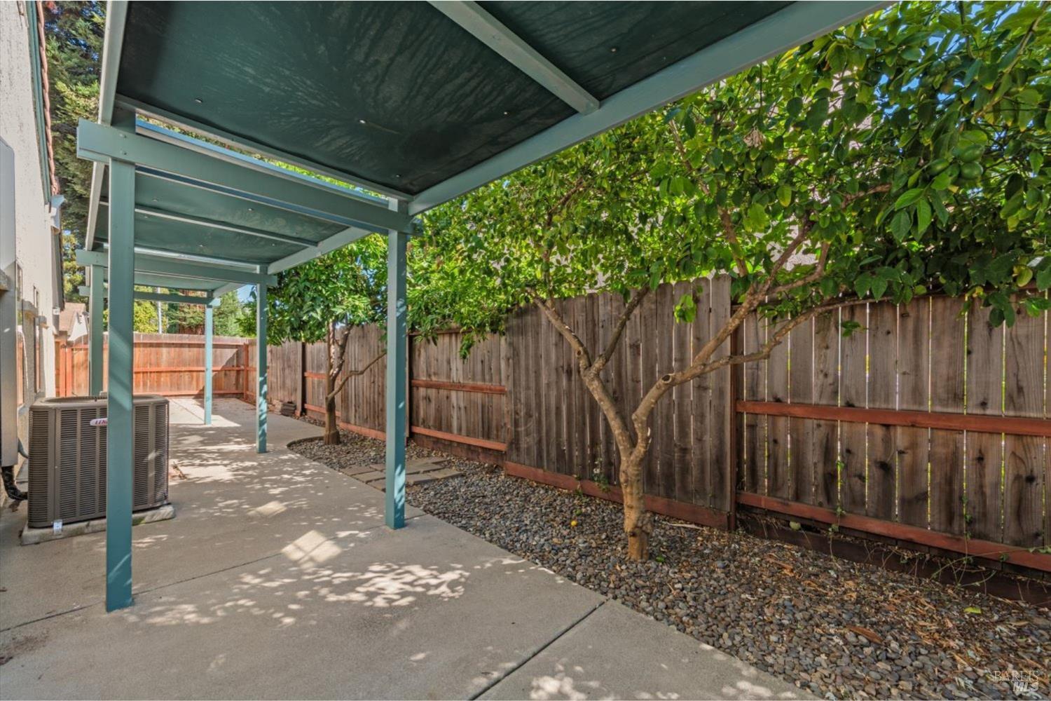 712 Ashford Court