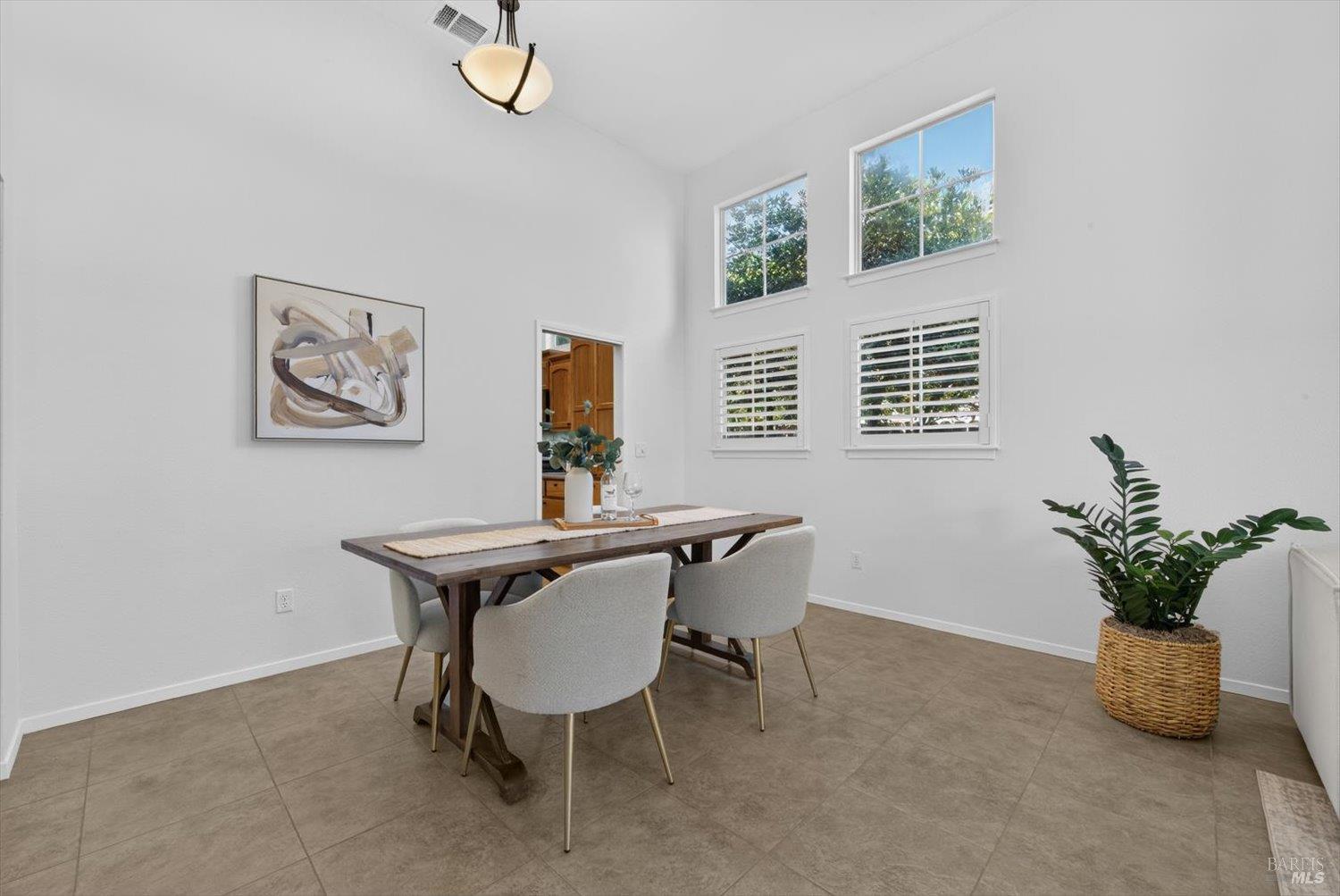 712 Ashford Court