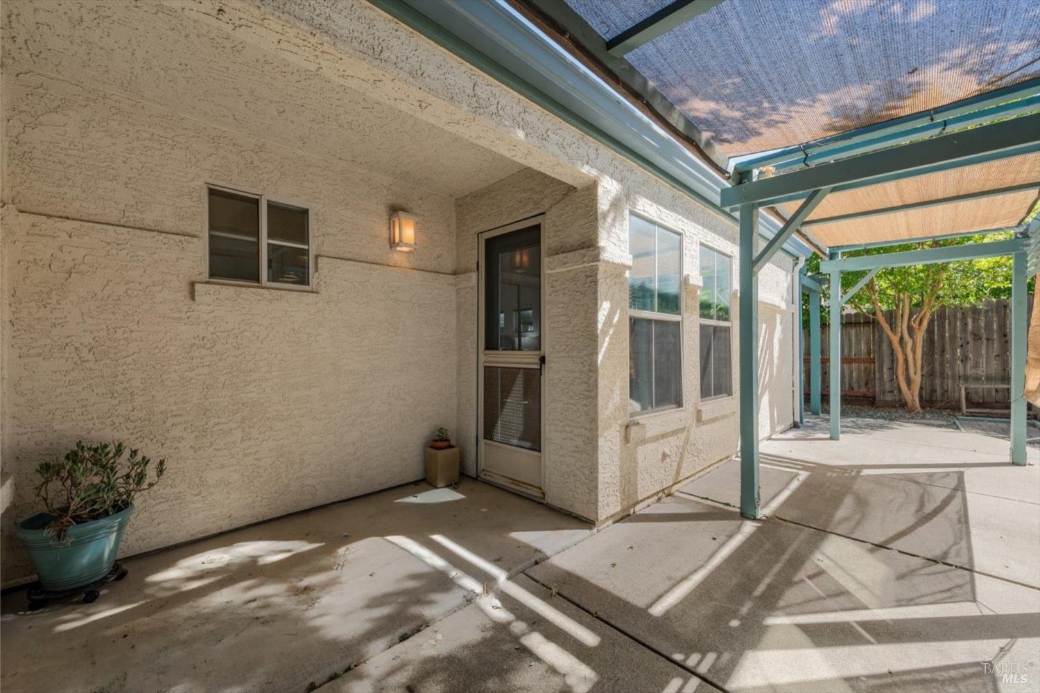712 Ashford Court
