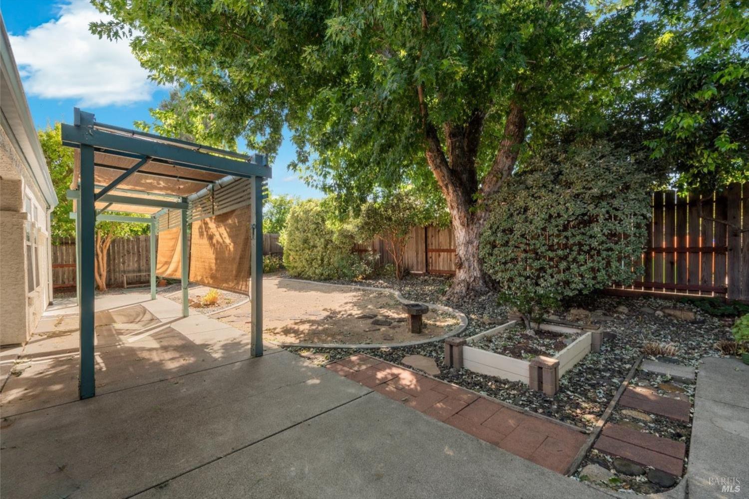 712 Ashford Court