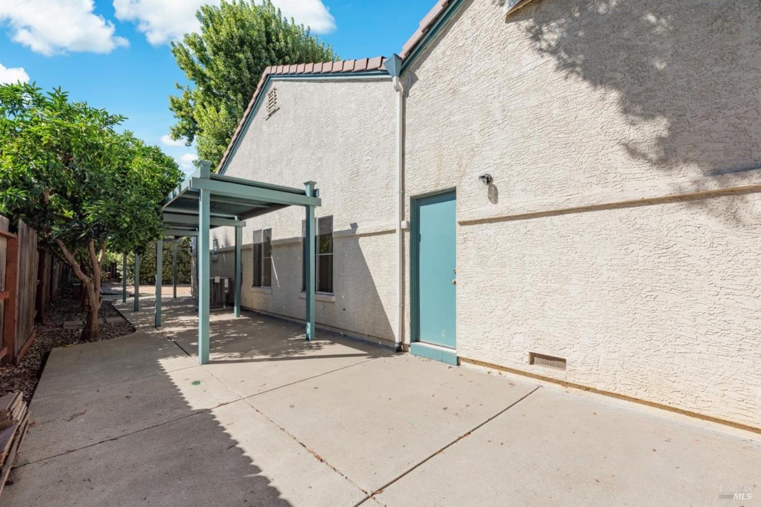 712 Ashford Court