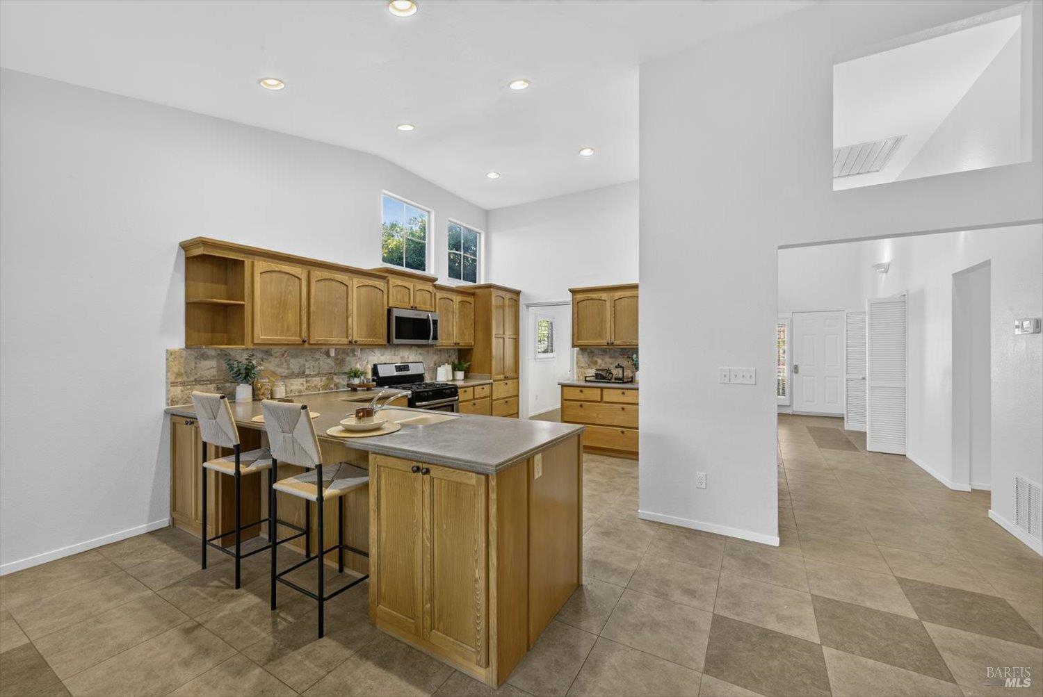 712 Ashford Court