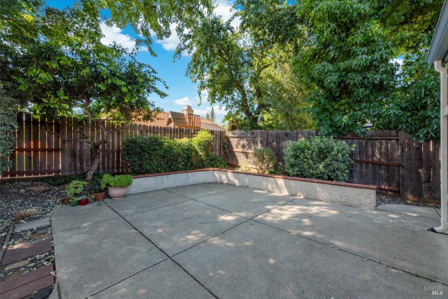 712 Ashford Court