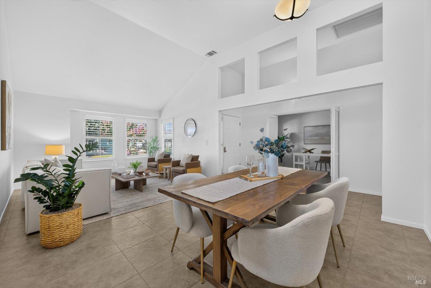 712 Ashford Court