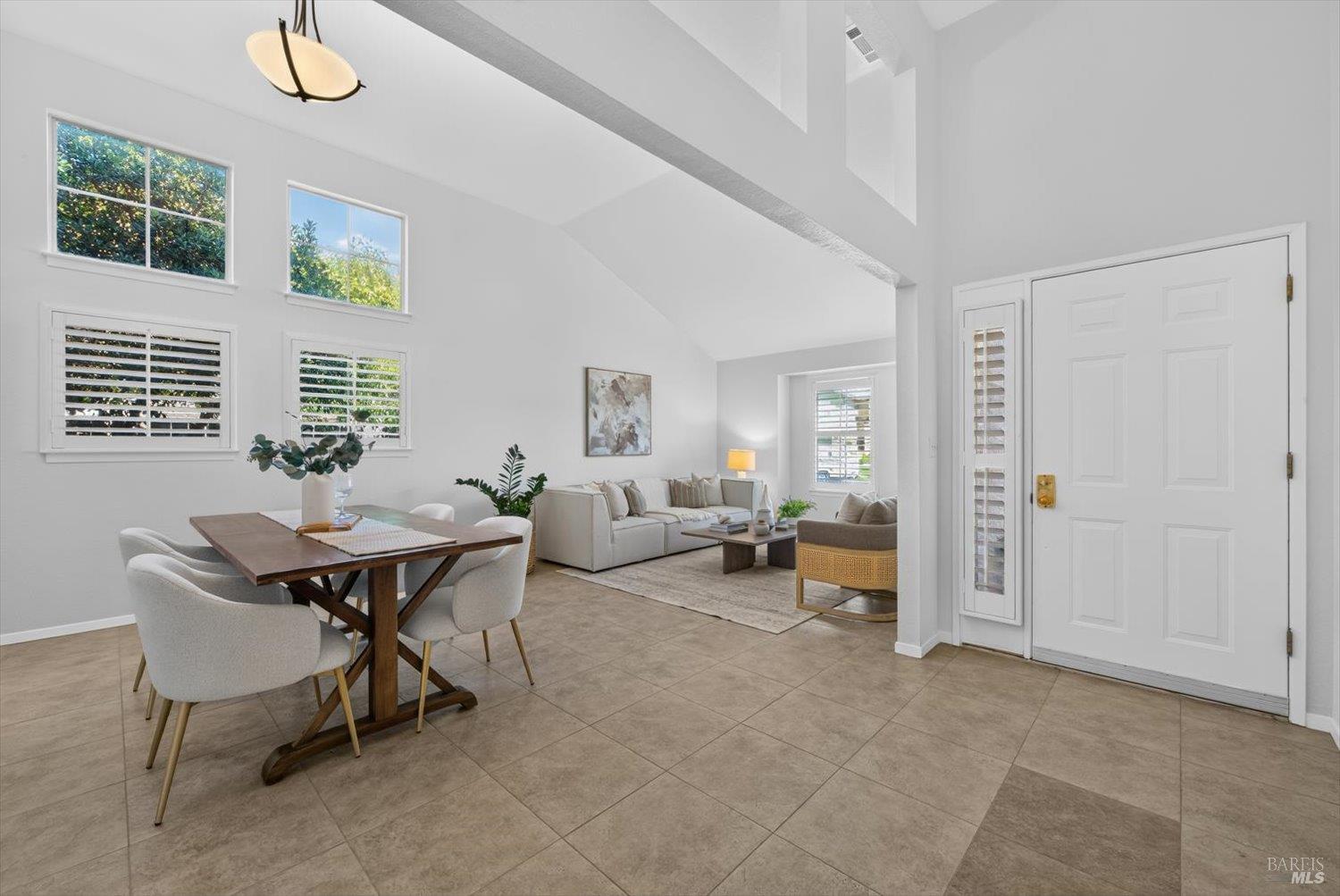 712 Ashford Court