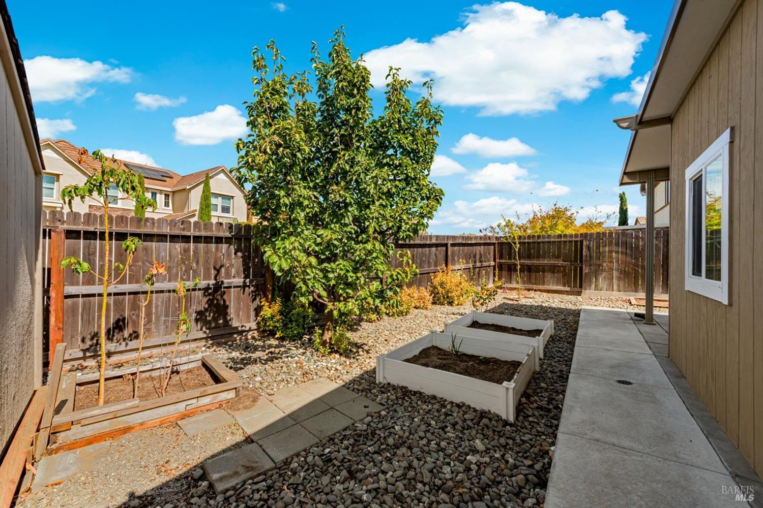 137 Clematis Street
