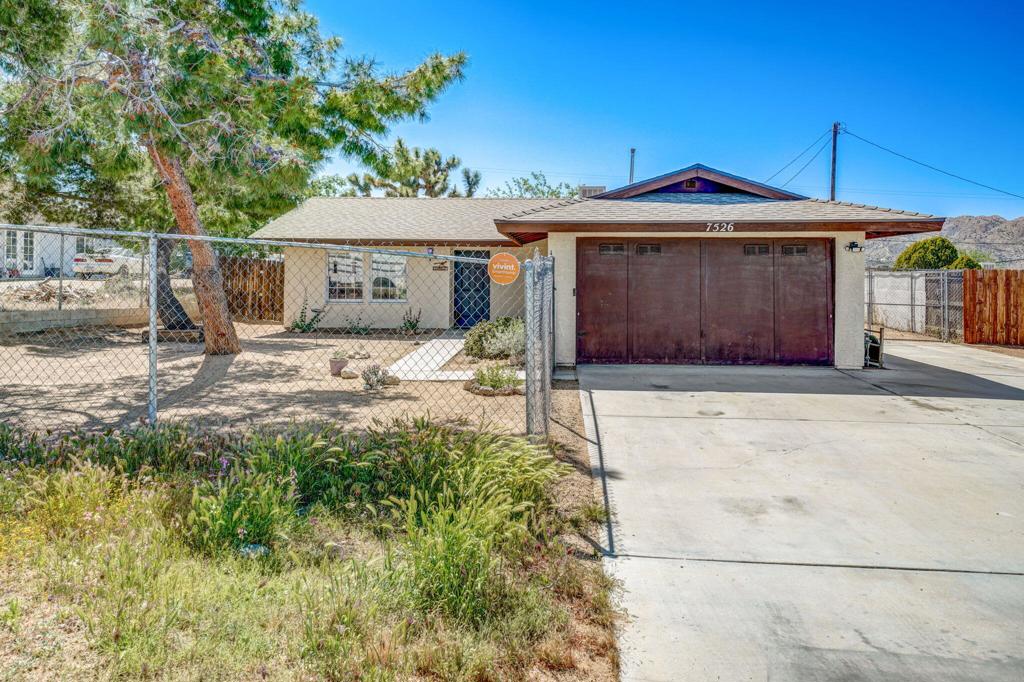 7526 Apache Trail