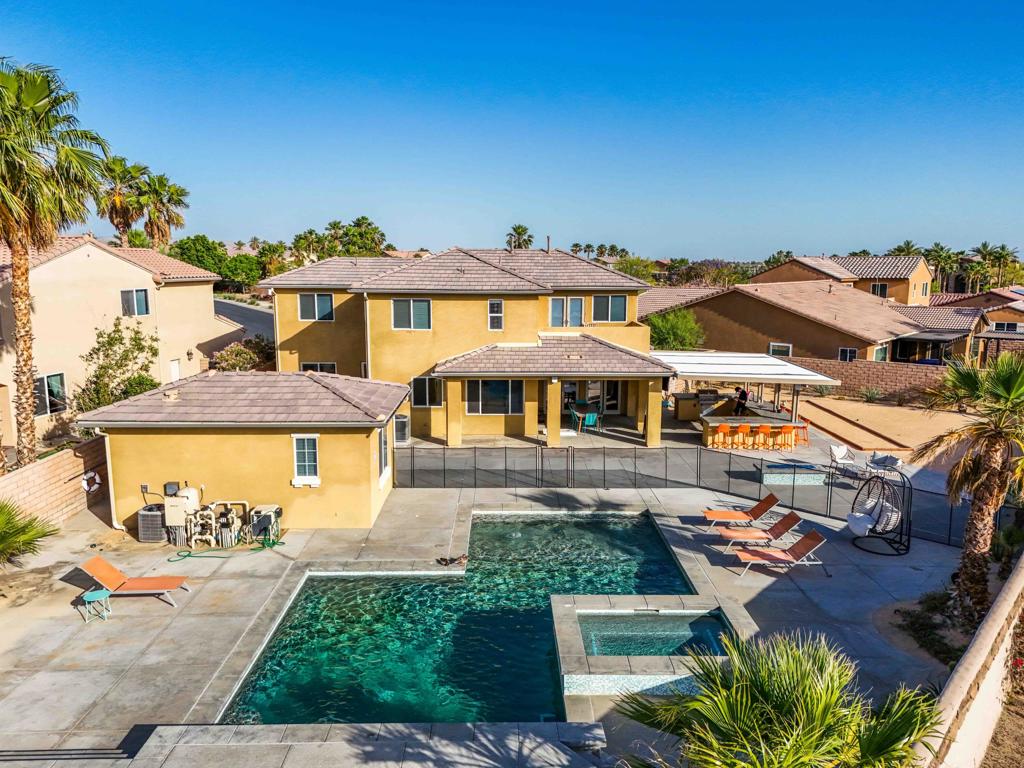 42745 Ponte Court