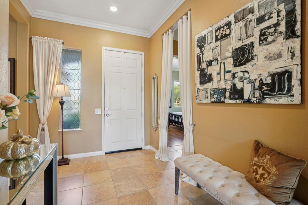 40266 Calle Loma Entrada