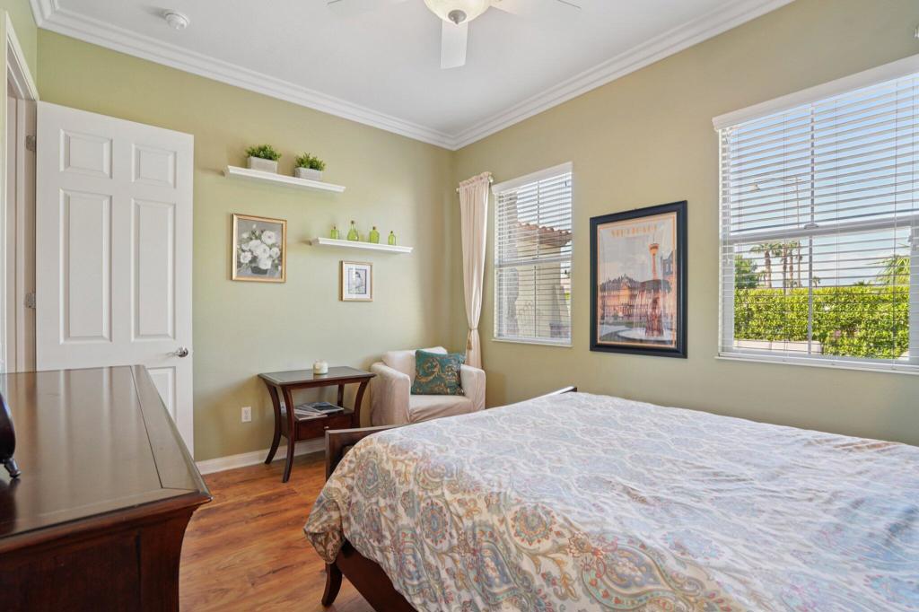 40266 Calle Loma Entrada