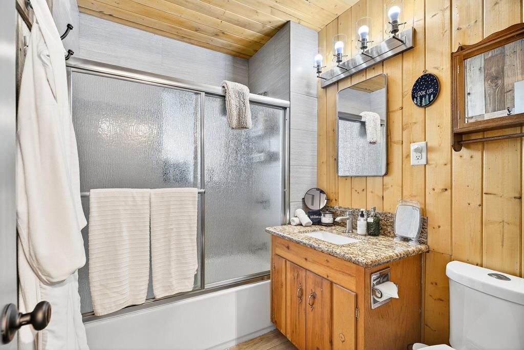 53570 Idyllbrook Drive