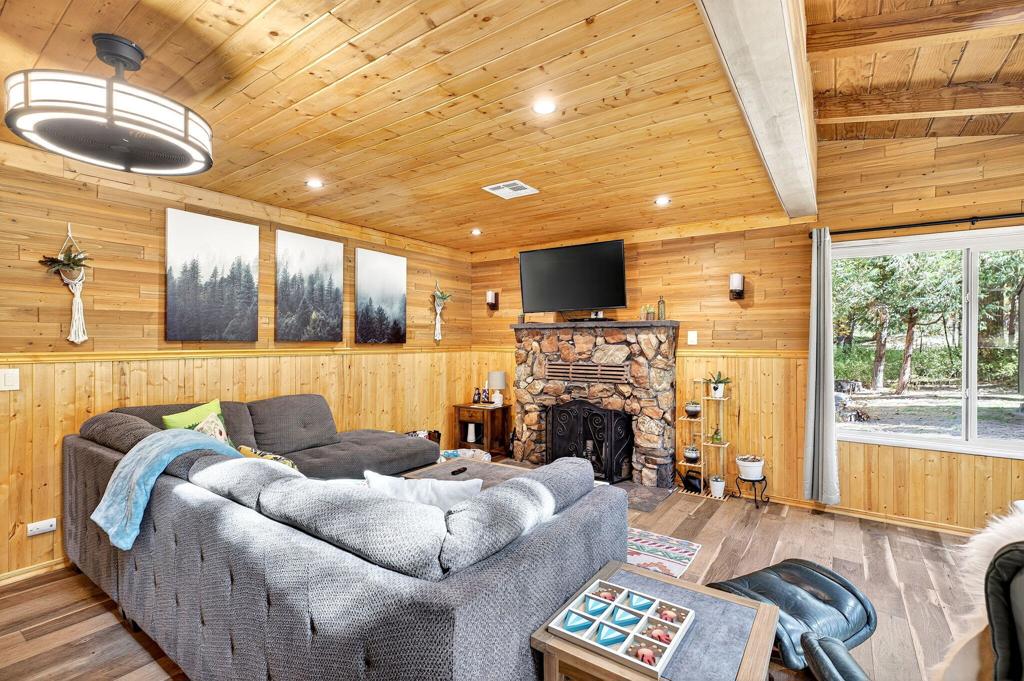 53570 Idyllbrook Drive