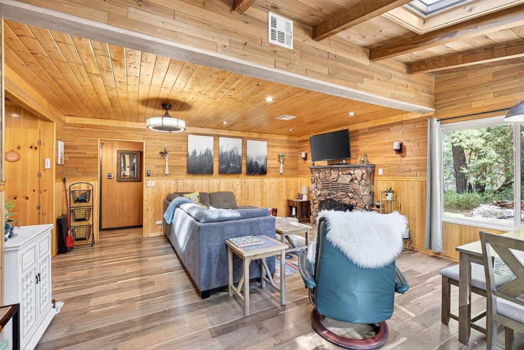 53570 Idyllbrook Drive