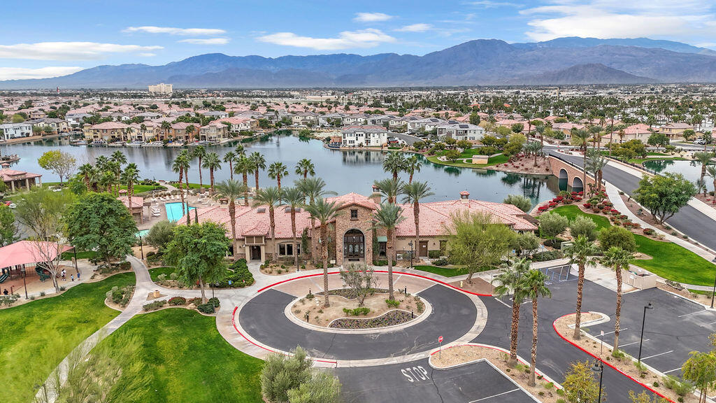 42795 Ponte Court