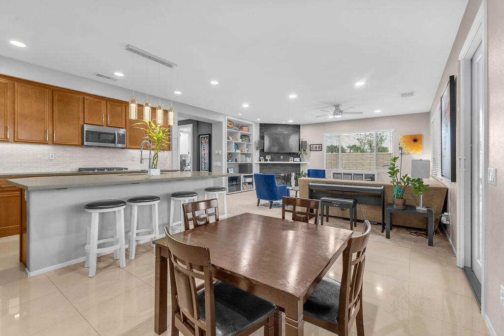 42795 Ponte Court