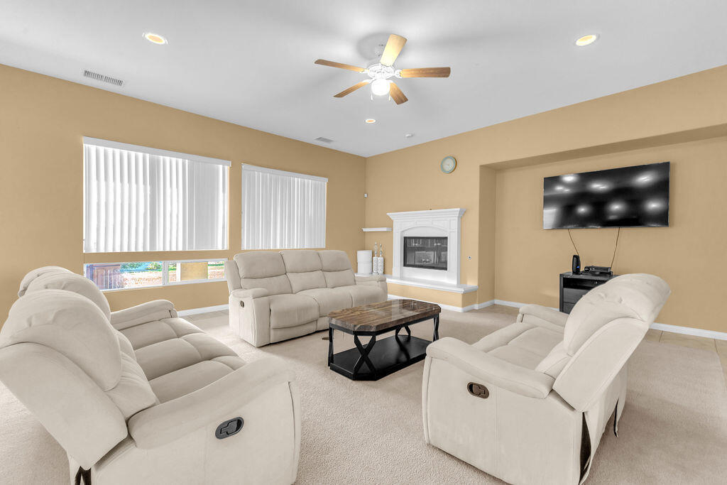 46109 Roadrunner Lane