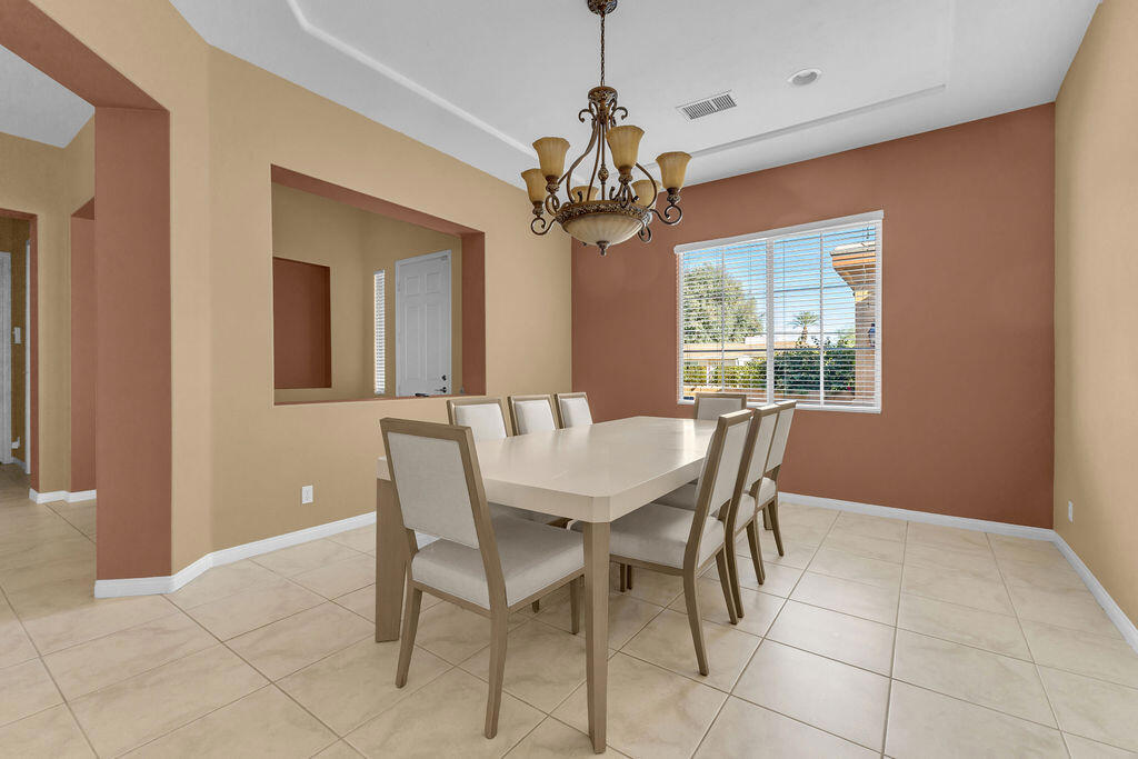 46109 Roadrunner Lane