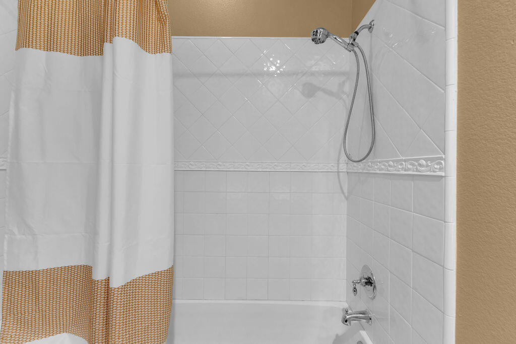 46109 Roadrunner Lane