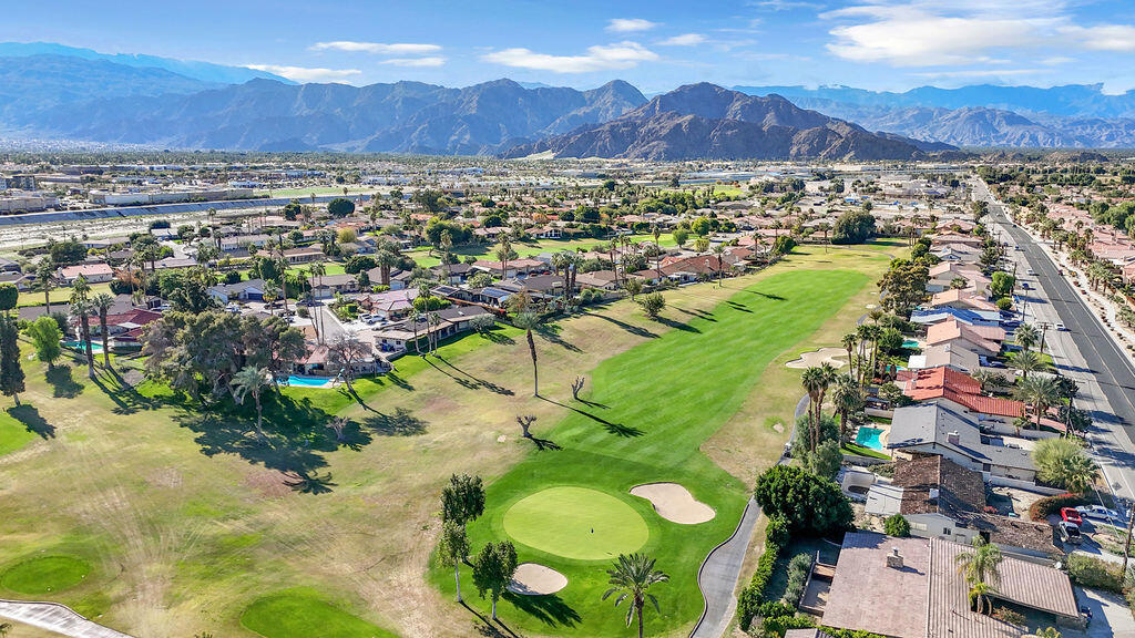 46109 Roadrunner Lane