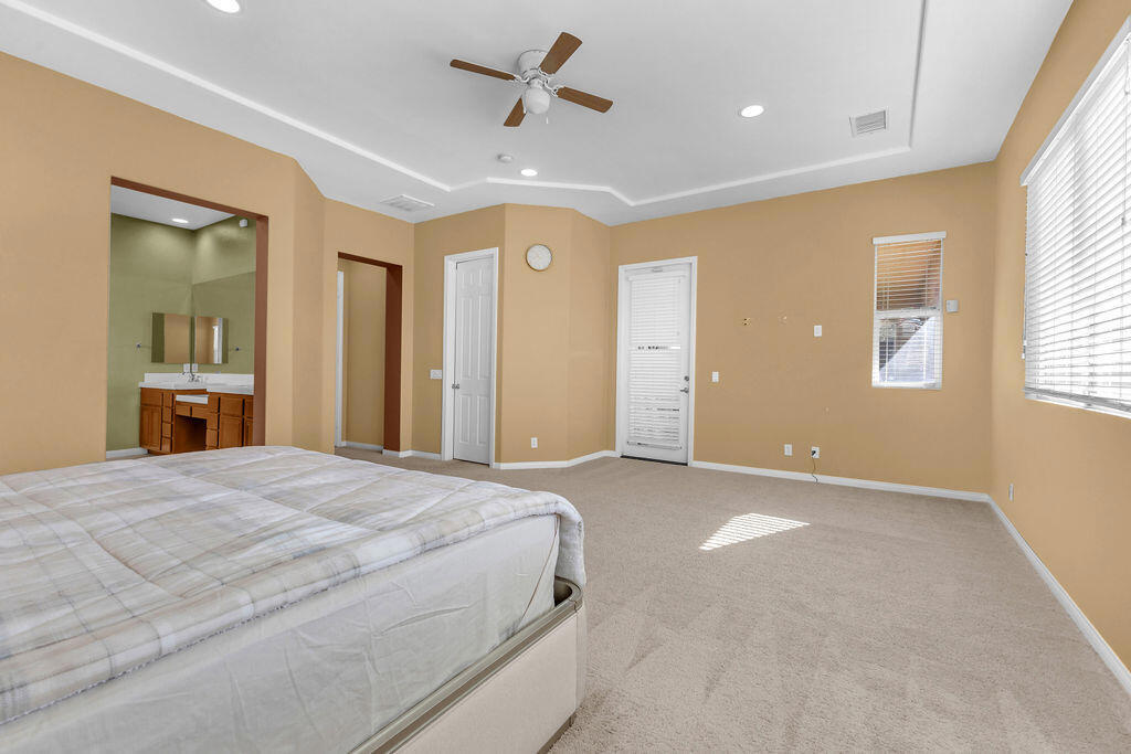 46109 Roadrunner Lane