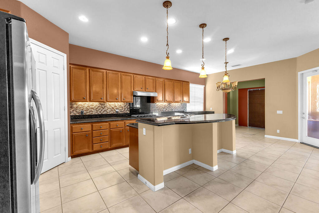 46109 Roadrunner Lane