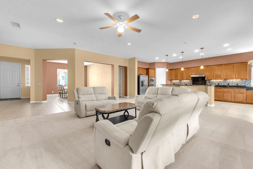 46109 Roadrunner Lane