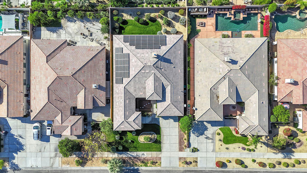 46109 Roadrunner Lane