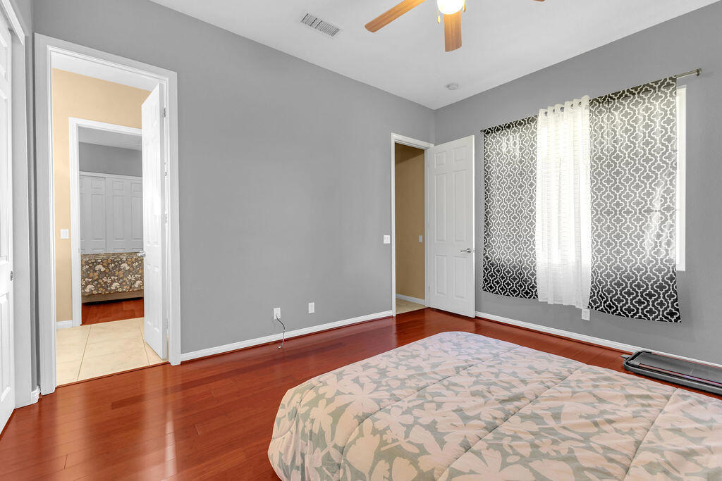 46109 Roadrunner Lane