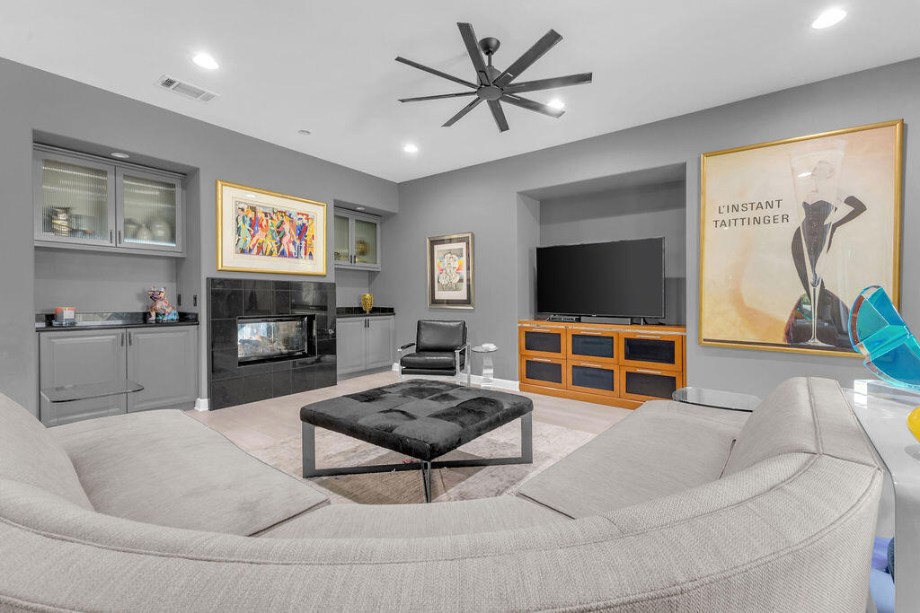 74080 Portola Pointe Lane