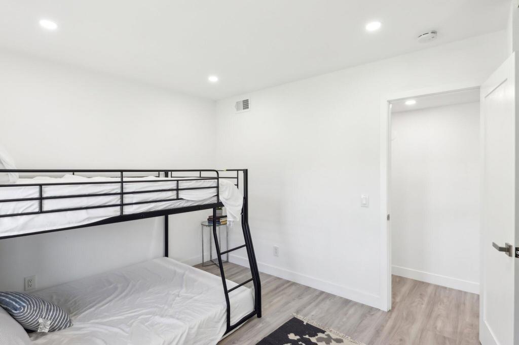 3010 N Chuperosa Road