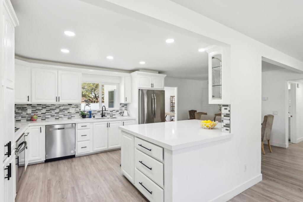 3010 N Chuperosa Road