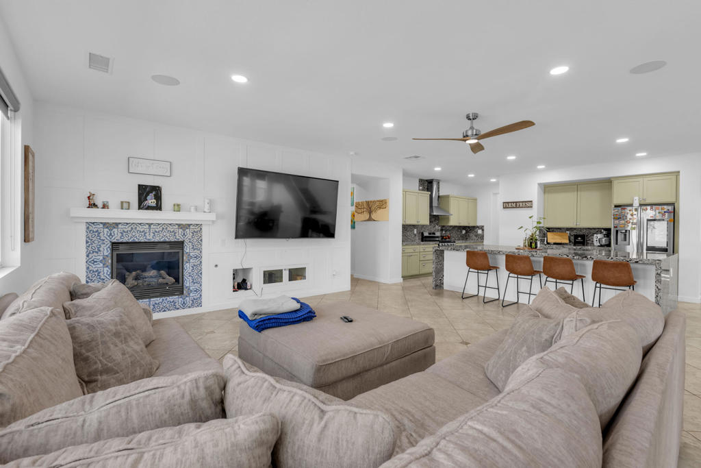 82540 Lordsburg Drive