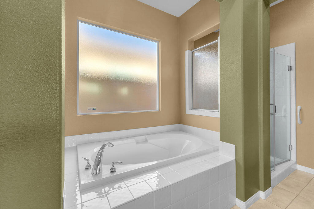 46109 Roadrunner Lane