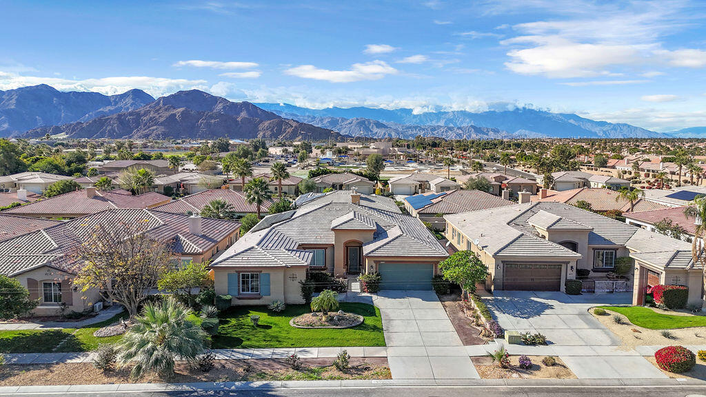46109 Roadrunner Lane