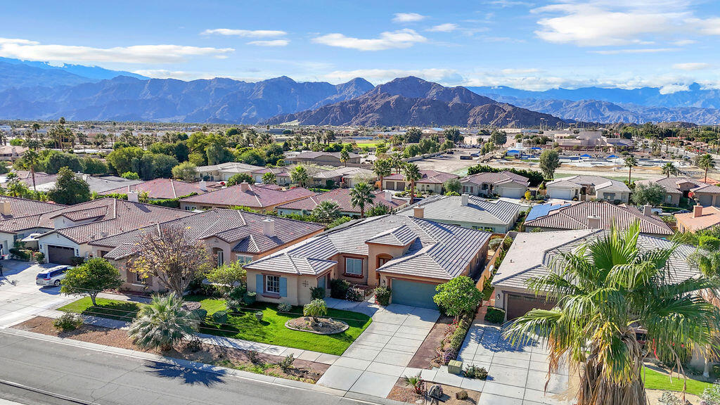 46109 Roadrunner Lane