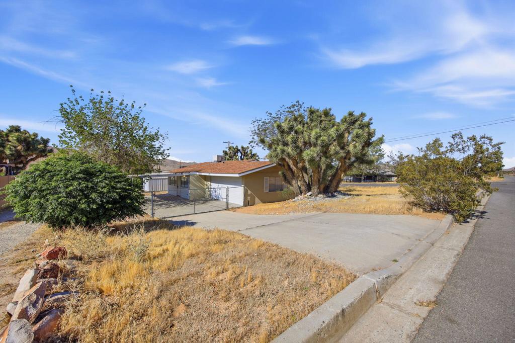 7798 Acoma Trail