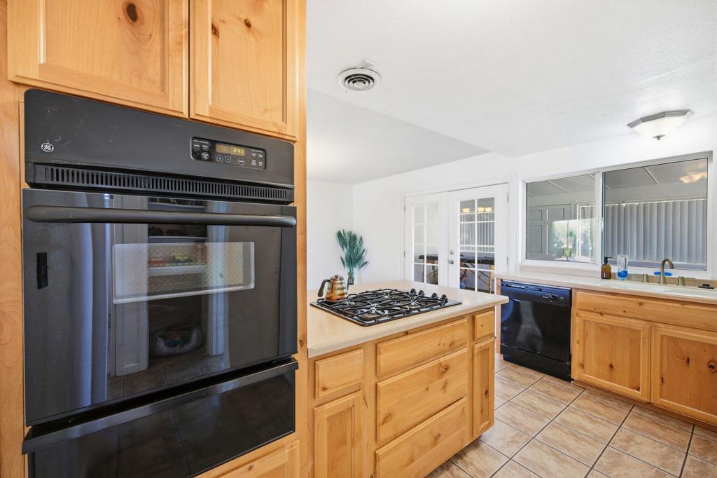 7798 Acoma Trail