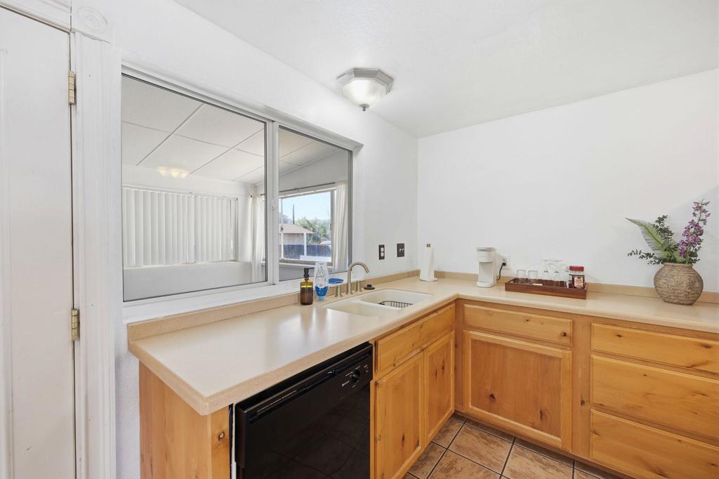 7798 Acoma Trail