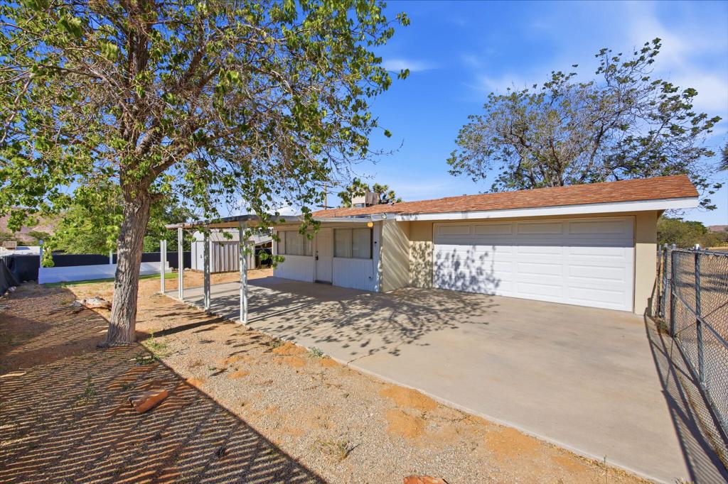 7798 Acoma Trail