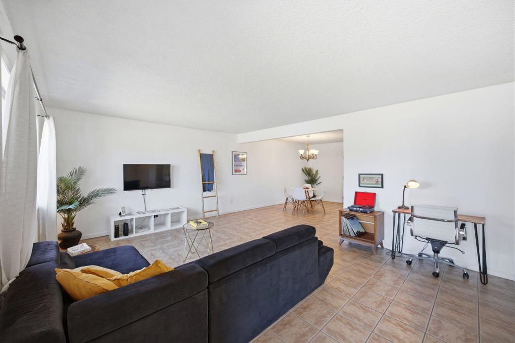 7798 Acoma Trail