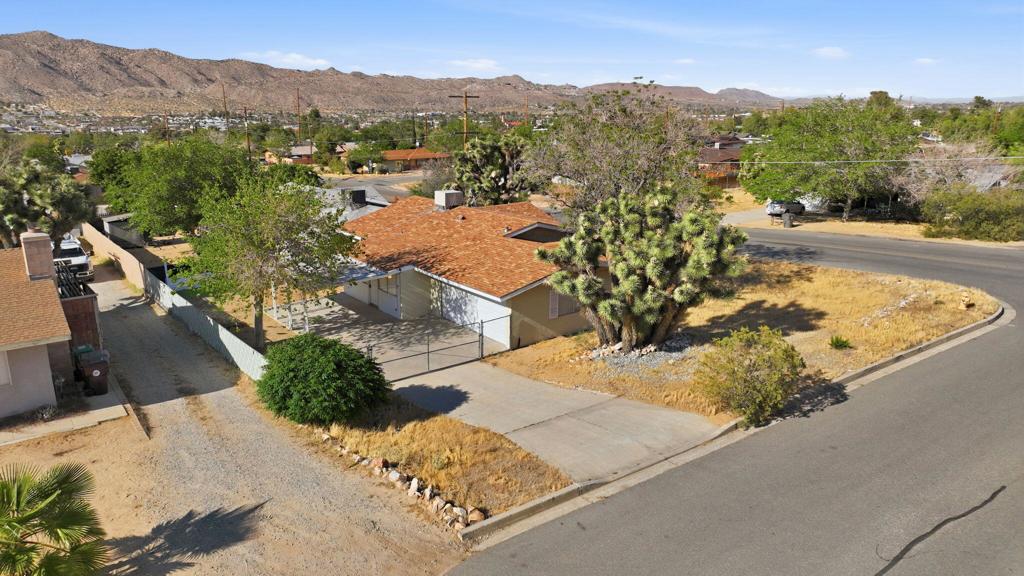 7798 Acoma Trail