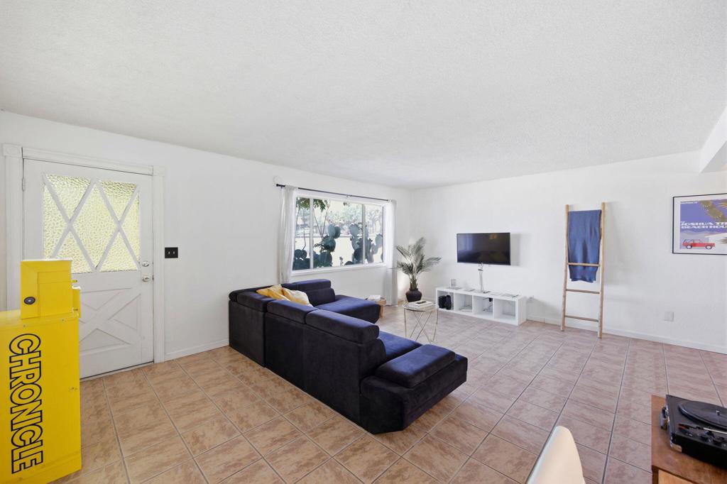 7798 Acoma Trail