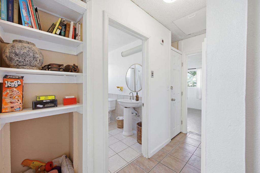 7798 Acoma Trail