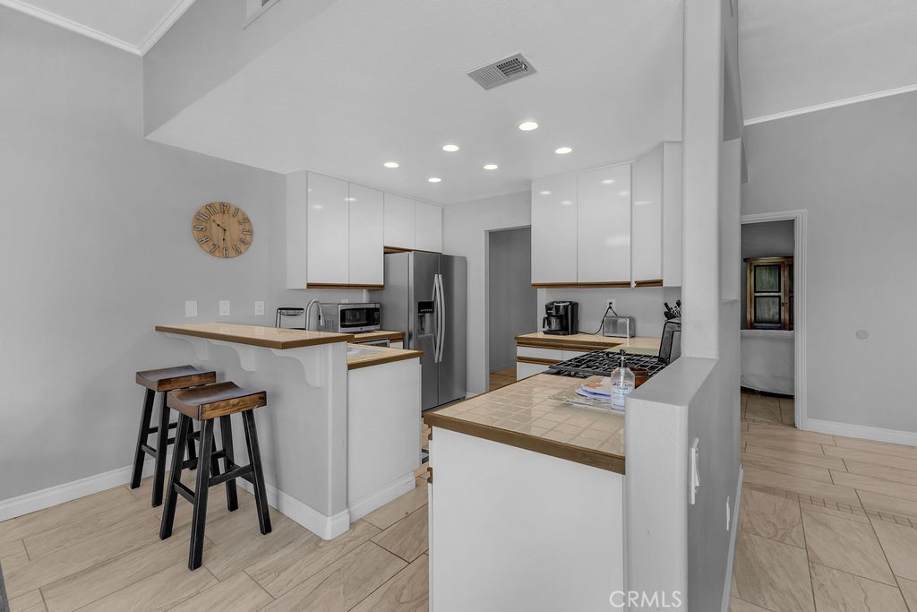 28 Oak Tree