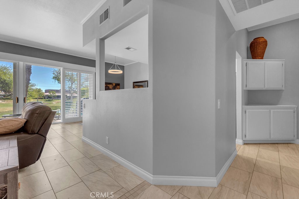 28 Oak Tree