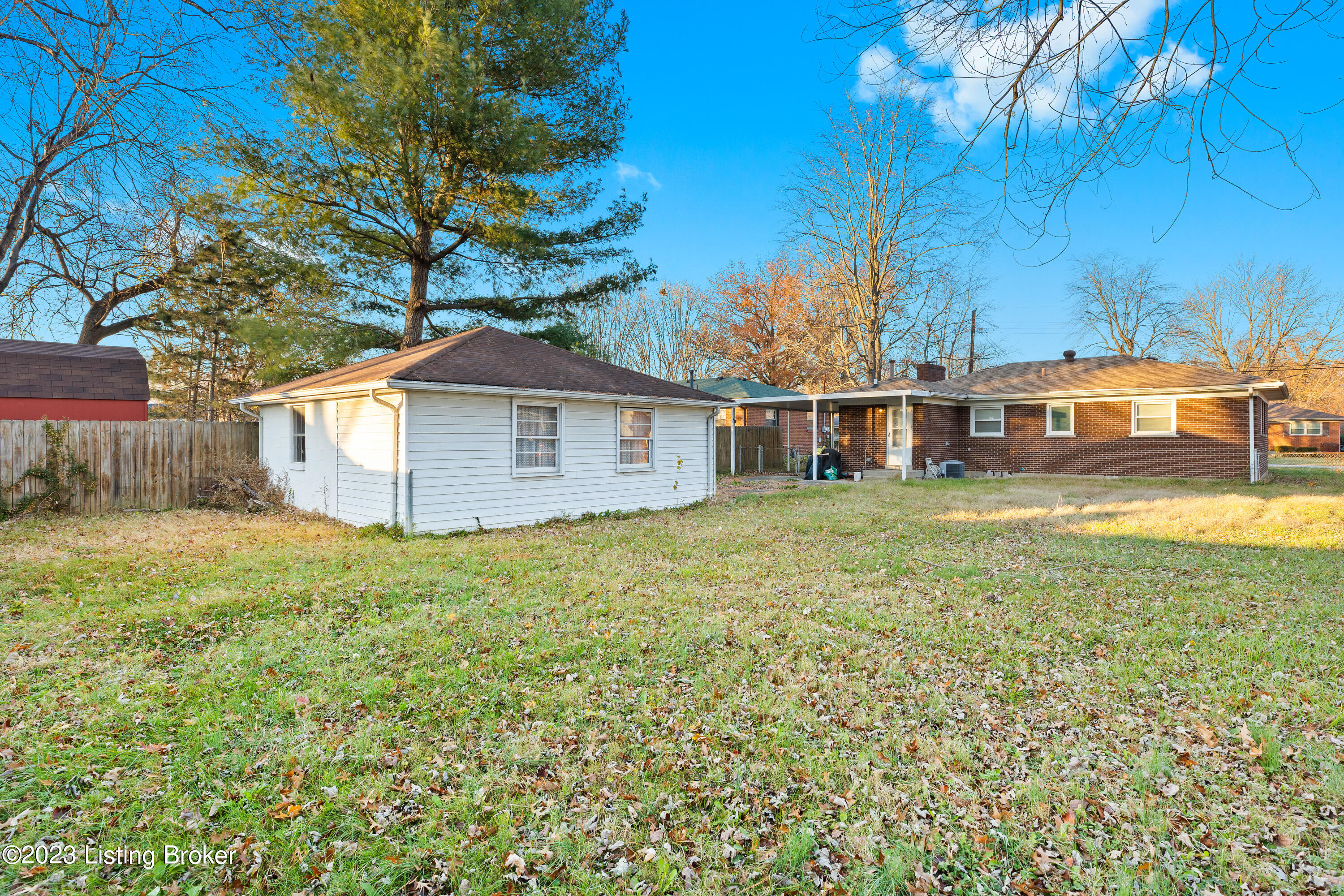 3218 Greendale Dr