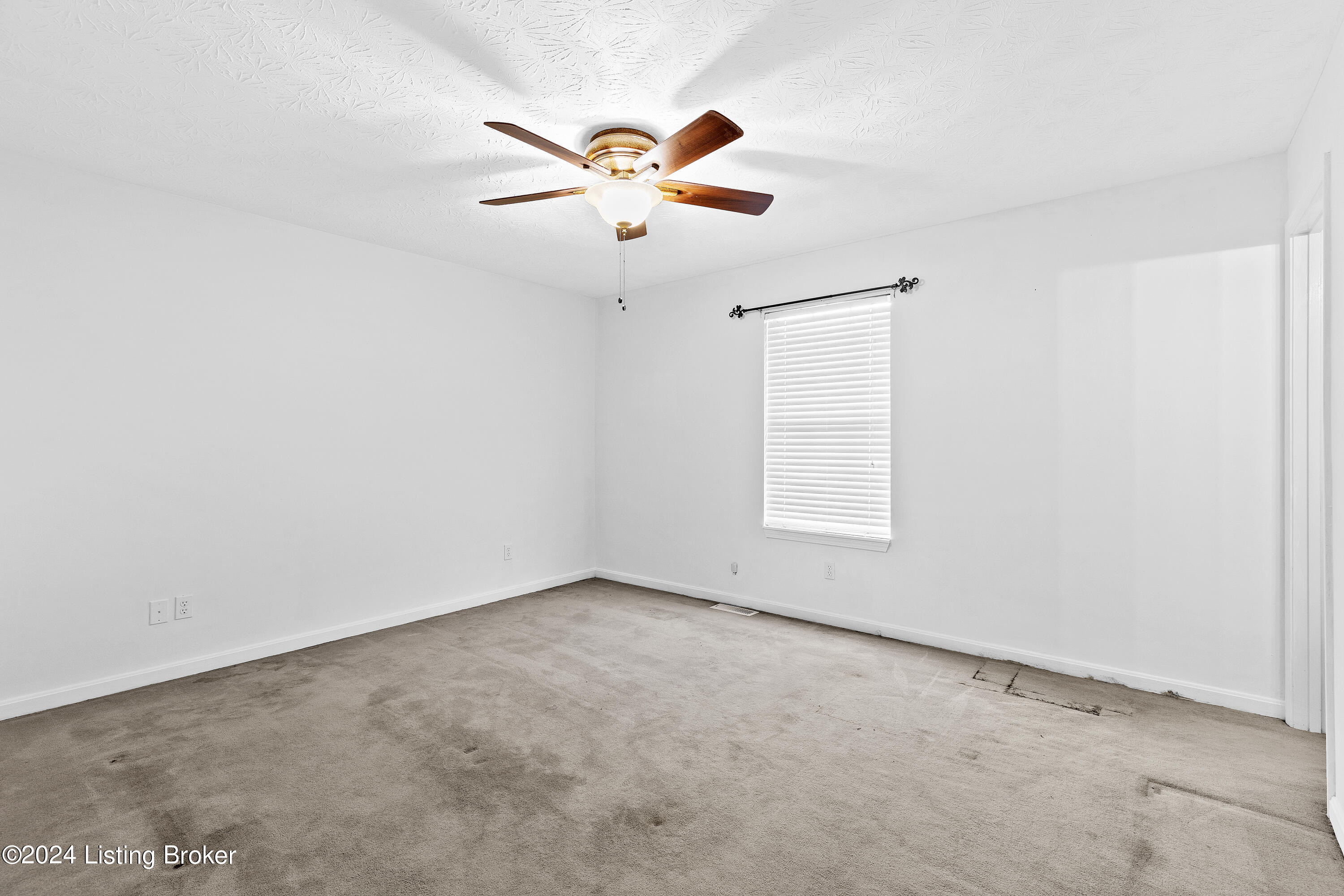 164 Howlett Dr