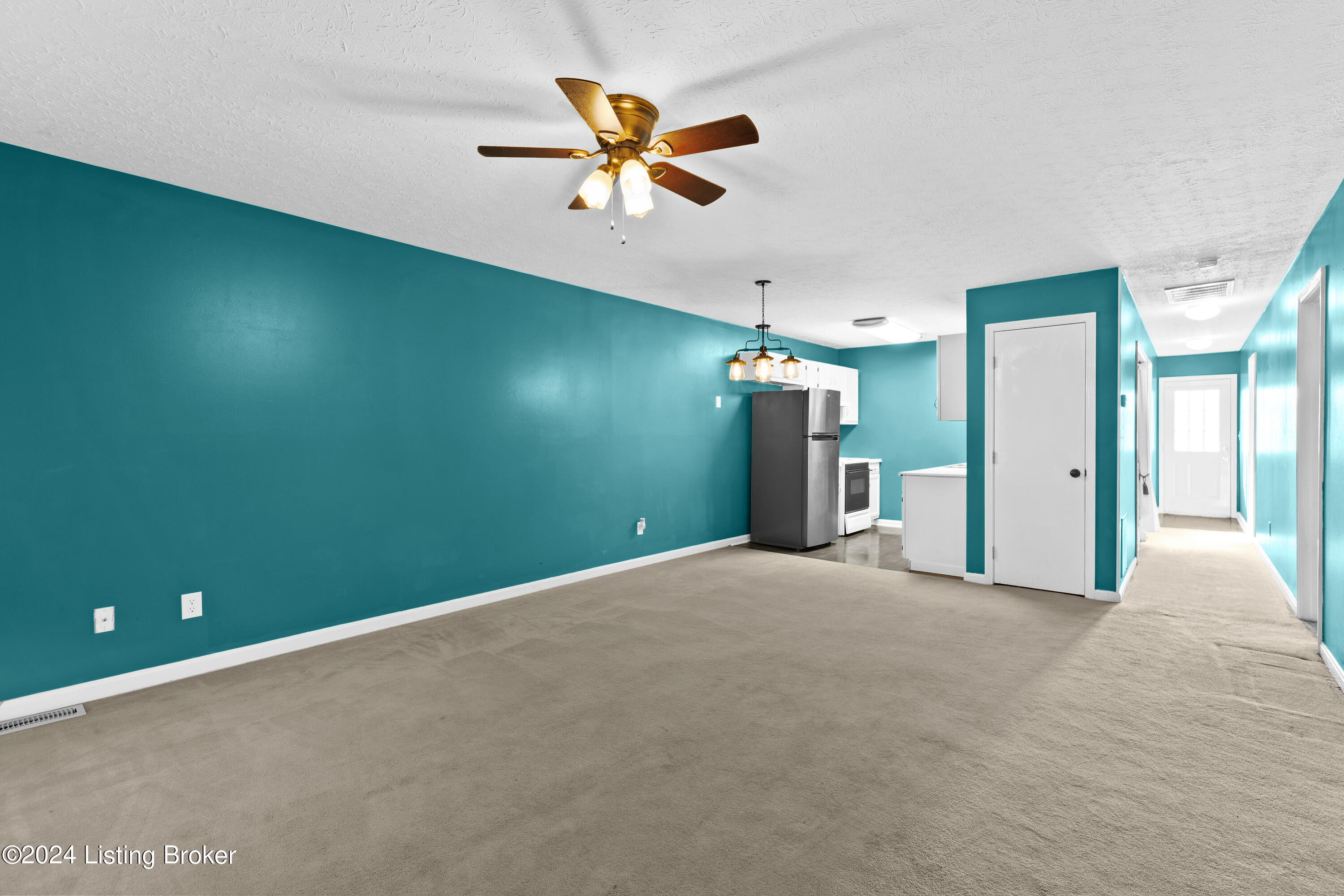164 Howlett Dr
